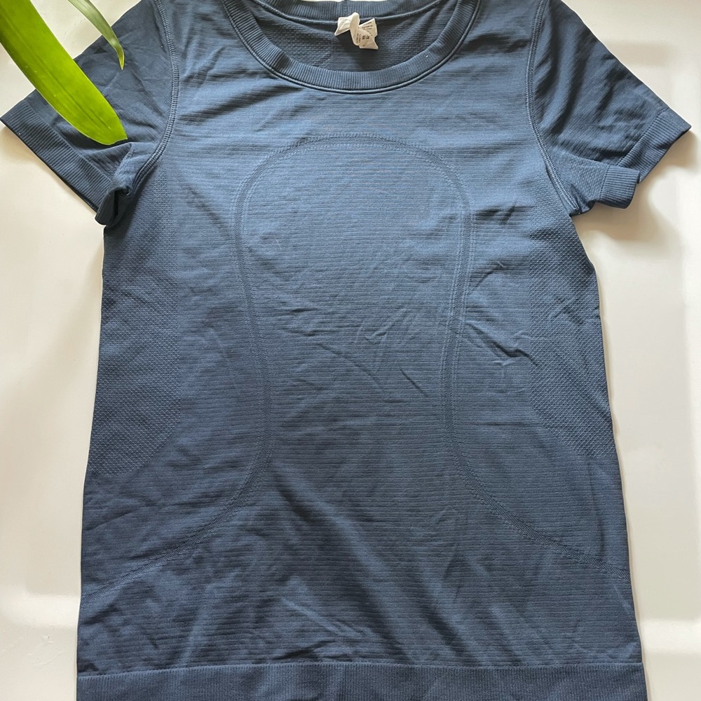 LuluLemon Swiftly Tech Shirt